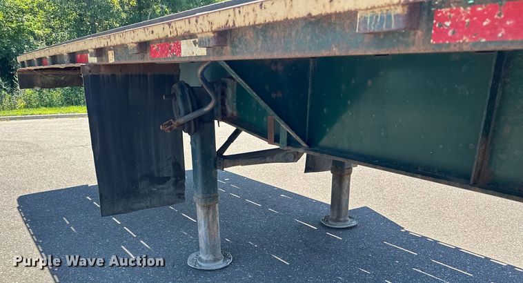 image for item DQ7340 1988 Transcraft  flatbed trailer