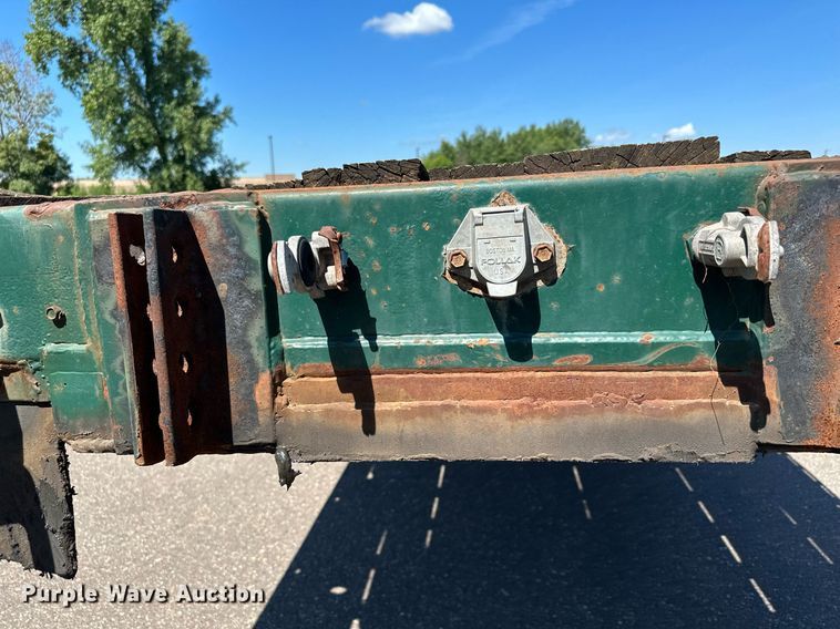 image for item DQ7340 1988 Transcraft  flatbed trailer