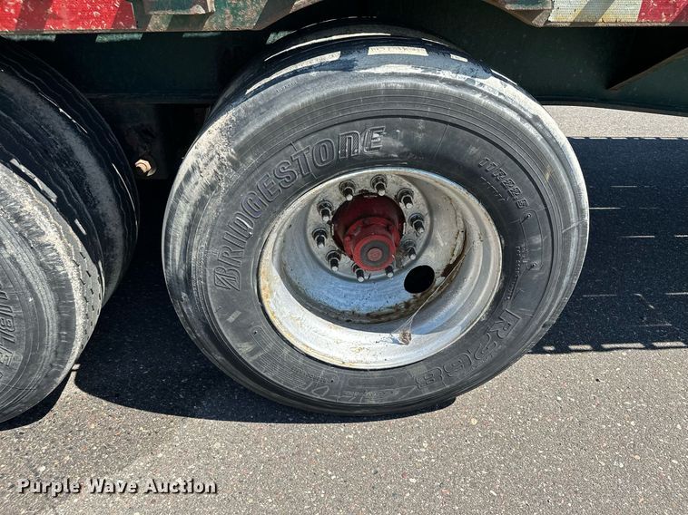 image for item DQ7340 1988 Transcraft  flatbed trailer