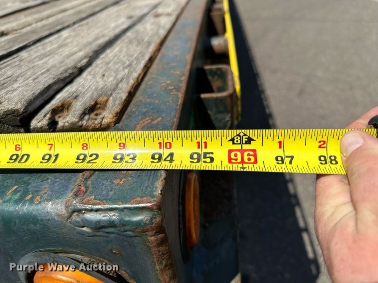 image for item DQ7341 1996 Talbert  flatbed trailer