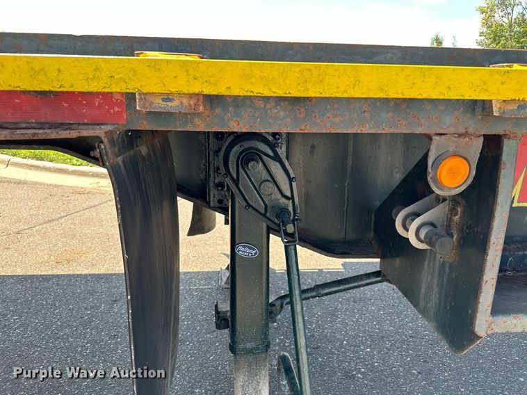 image for item DQ7341 1996 Talbert  flatbed trailer