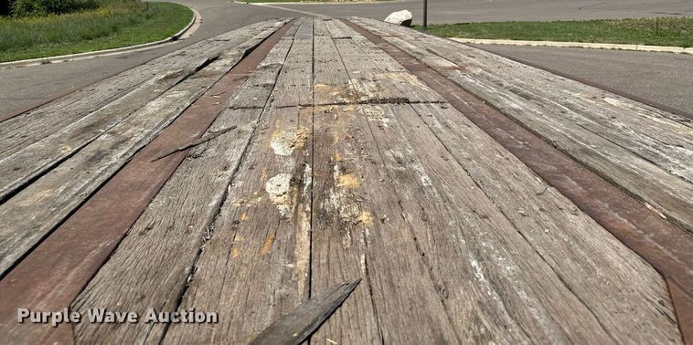 image for item DQ7342 1995 Talbert  flatbed trailer