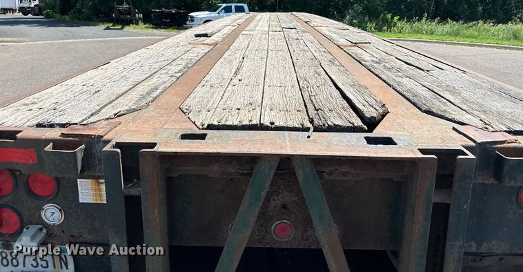 image for item DQ7342 1995 Talbert  flatbed trailer