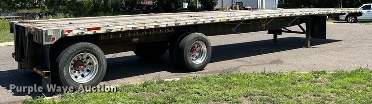 image for item DQ7343 2004 Great Dane  flatbed trailer
