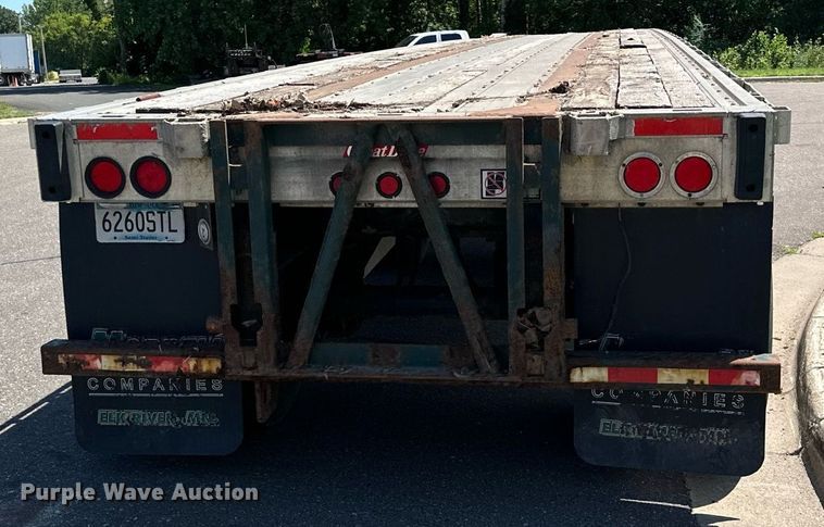 image for item DQ7343 2004 Great Dane  flatbed trailer