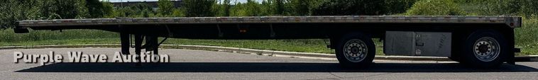 image for item DQ7343 2004 Great Dane  flatbed trailer