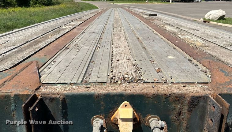 image for item DQ7343 2004 Great Dane  flatbed trailer