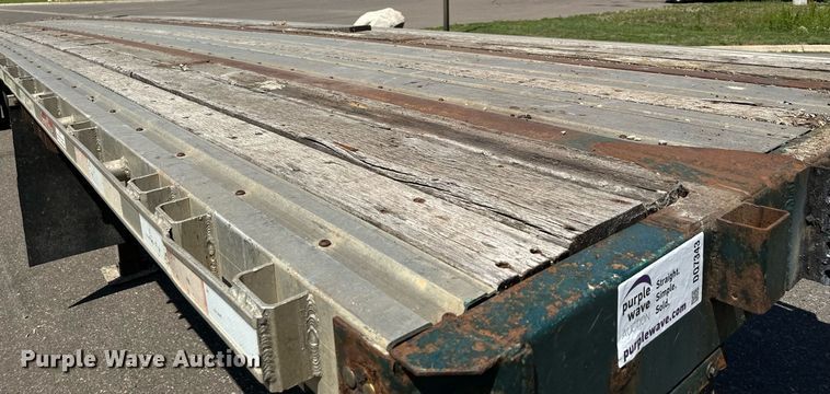 image for item DQ7343 2004 Great Dane  flatbed trailer