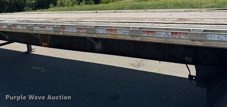 image for item DQ7343 2004 Great Dane  flatbed trailer