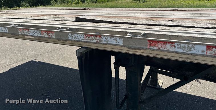 image for item DQ7343 2004 Great Dane  flatbed trailer