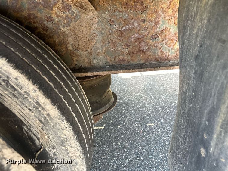 image for item DQ7344 2004 Transcraft  drop deck trailer