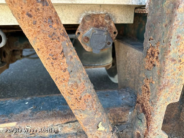 image for item DQ7344 2004 Transcraft  drop deck trailer