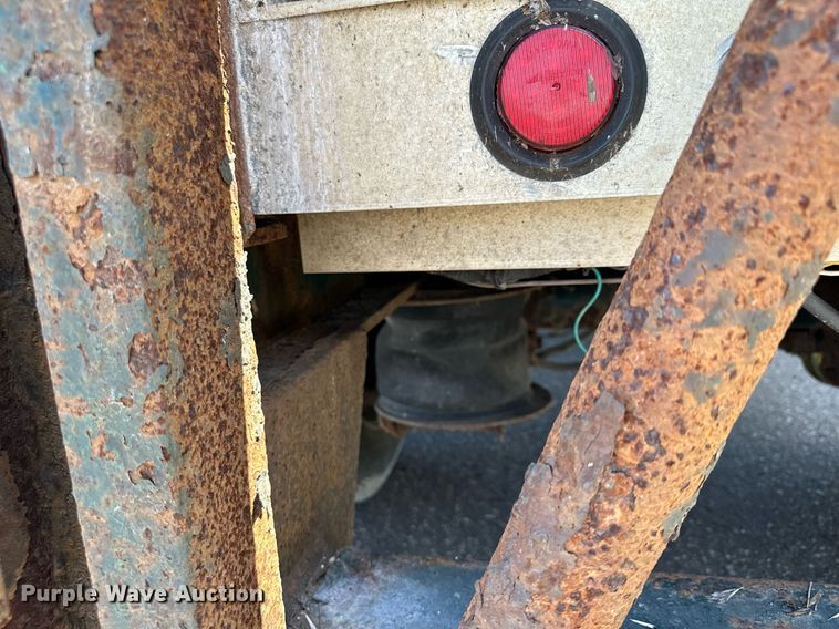 image for item DQ7344 2004 Transcraft  drop deck trailer