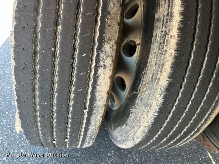 image for item DQ7344 2004 Transcraft  drop deck trailer