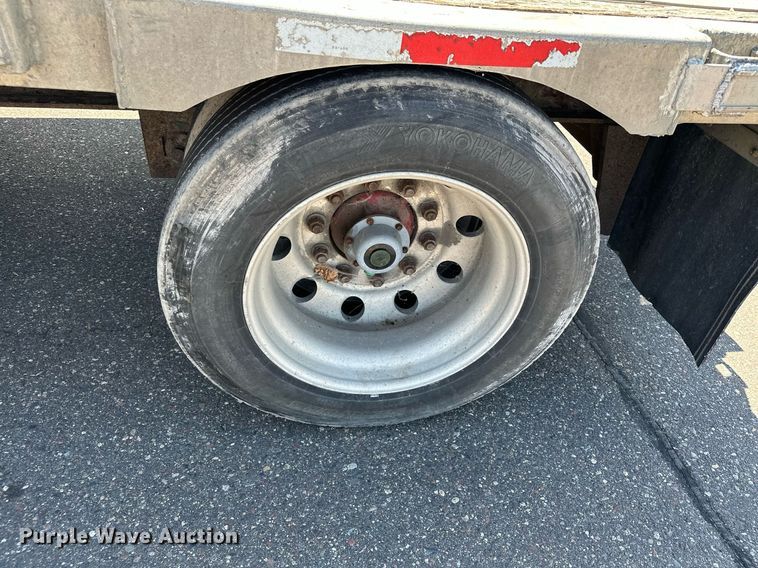 image for item DQ7344 2004 Transcraft  drop deck trailer