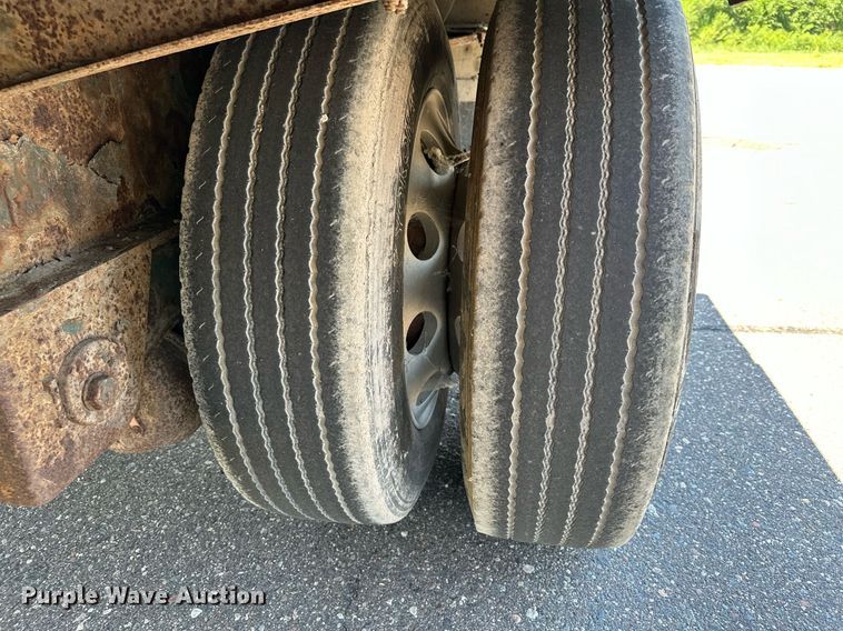 image for item DQ7344 2004 Transcraft  drop deck trailer