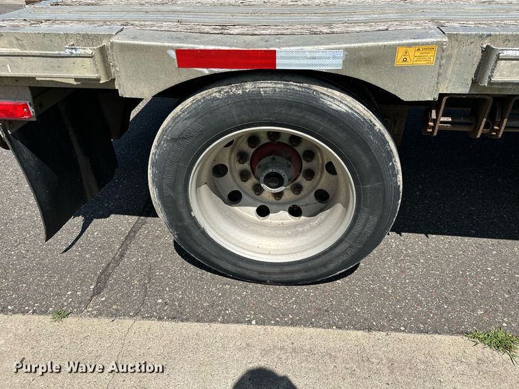 image for item DQ7344 2004 Transcraft  drop deck trailer