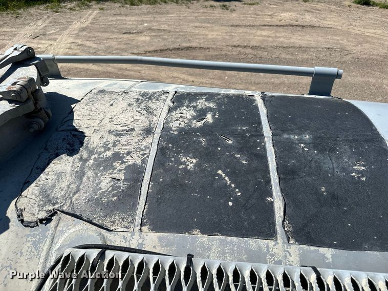 image for item DQ7346 1990 Fruehauf  pneumatic dry bulk trailer