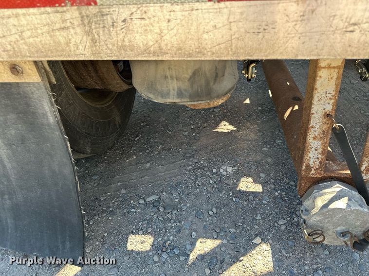 image for item DQ7346 1990 Fruehauf  pneumatic dry bulk trailer