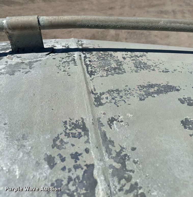 image for item DQ7348 2001 Fruehauf  pneumatic dry bulk trailer