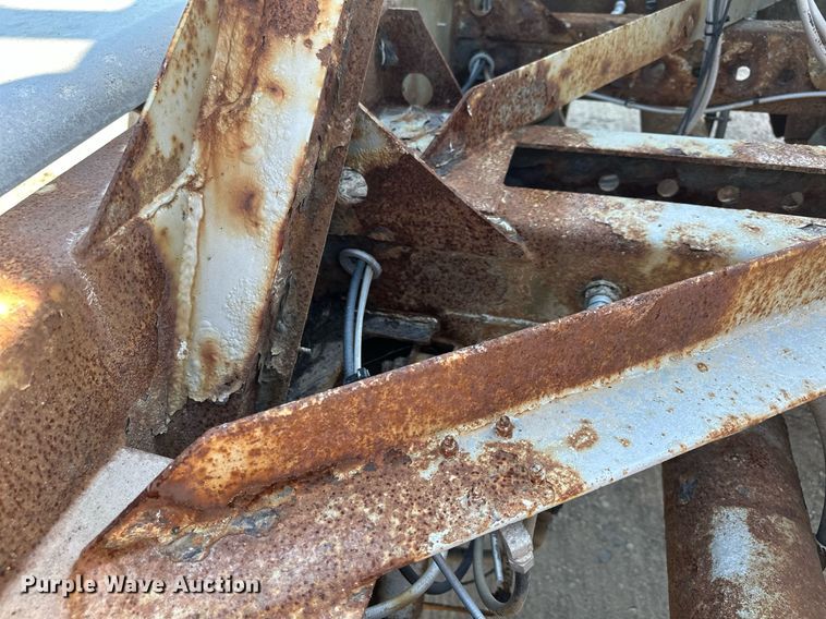 image for item DQ7348 2001 Fruehauf  pneumatic dry bulk trailer