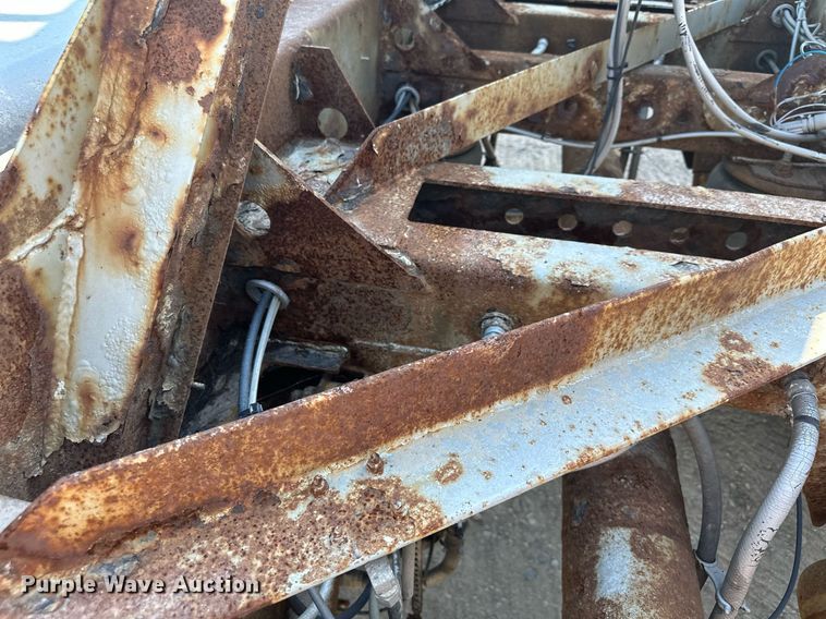 image for item DQ7348 2001 Fruehauf  pneumatic dry bulk trailer