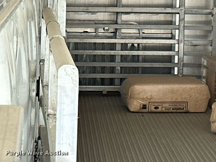 image for item DQ7351 1998 Great Dane  refrigerated van trailer