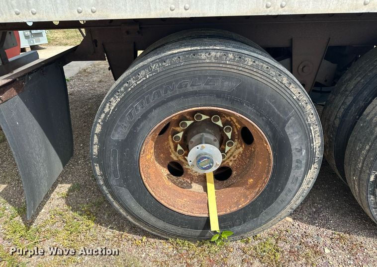 image for item DQ7351 1998 Great Dane  refrigerated van trailer