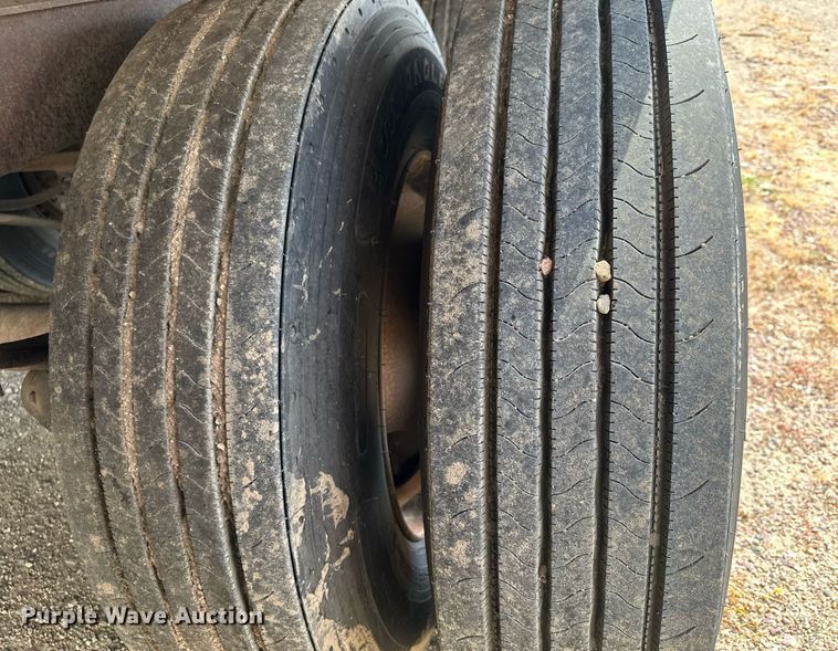 image for item DQ7351 1998 Great Dane  refrigerated van trailer