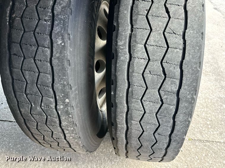 image for item DS2228 2005 Great Dane  refrigerated van trailer