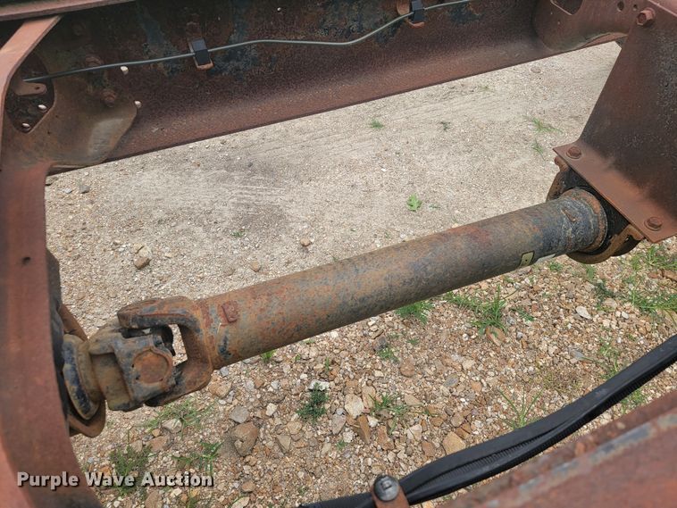 image for item JM9210 2001 International 4700  truck cab and chassis