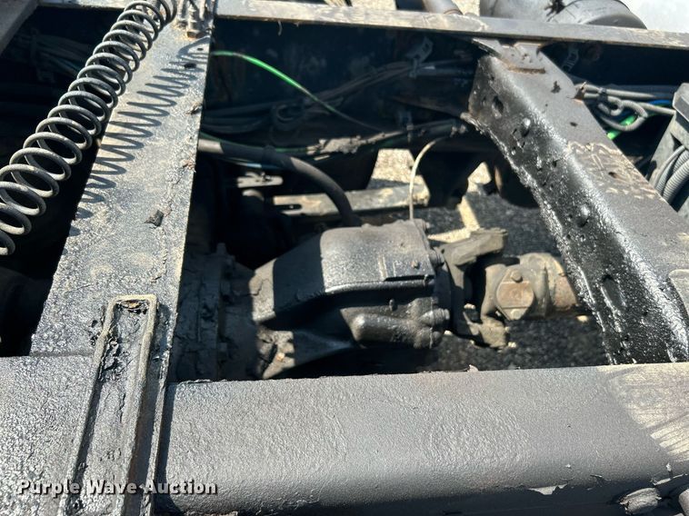 image for item KW9126 2012 Freightliner Cascadia  semi truck