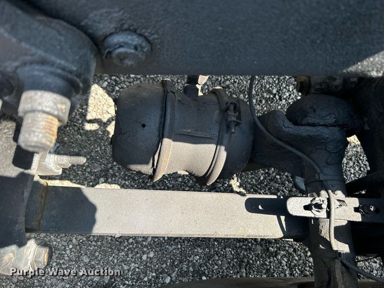 image for item KW9126 2012 Freightliner Cascadia  semi truck