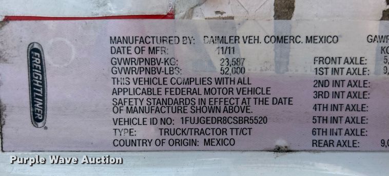 image for item KW9126 2012 Freightliner Cascadia  semi truck