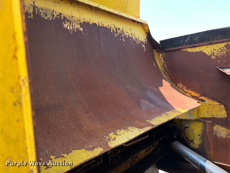 image for item LF9366 2008 American LaFrance Condor  refuse truck