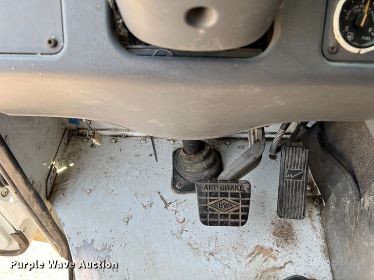 image for item LF9366 2008 American LaFrance Condor  refuse truck