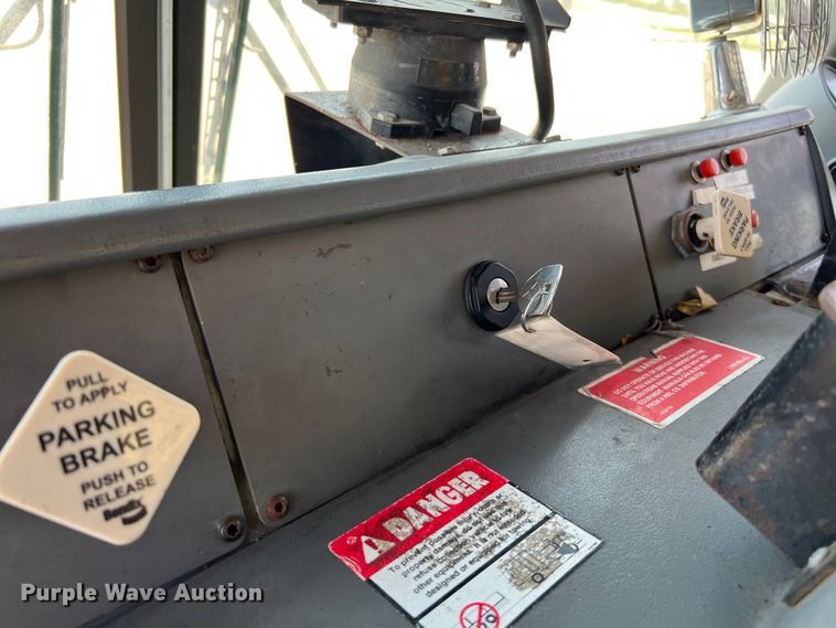 image for item LF9366 2008 American LaFrance Condor  refuse truck