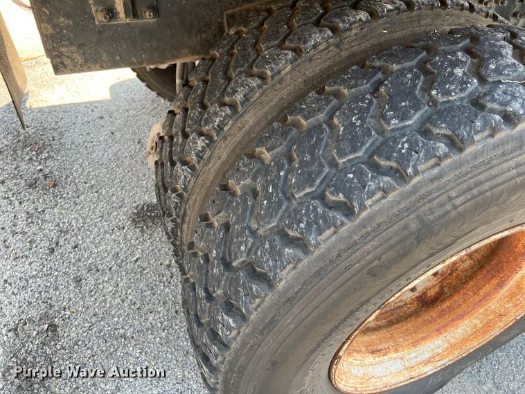 image for item LF9366 2008 American LaFrance Condor  refuse truck