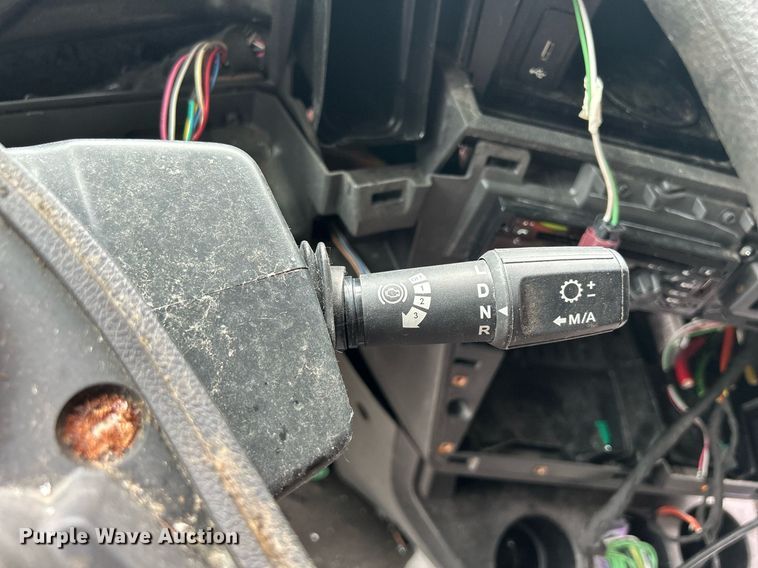 image for item LJ9774 2020 International LT625  truck cab and chassis