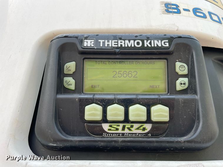 image for item LJ9775 2017 Utility VS2RA  refrigerated van trailer