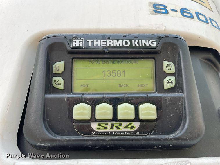 image for item LJ9775 2017 Utility VS2RA  refrigerated van trailer