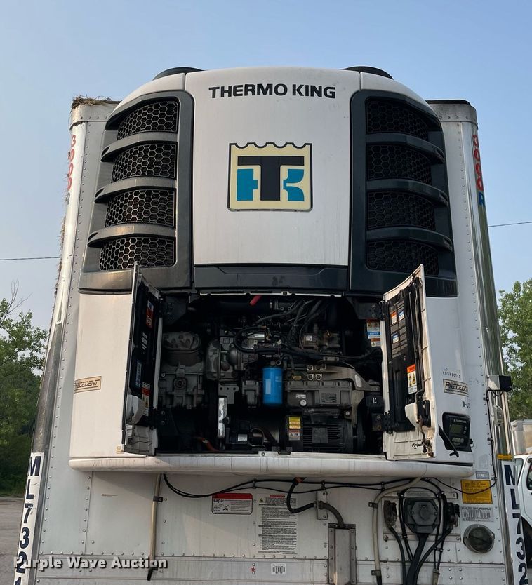 image for item LJ9775 2017 Utility VS2RA  refrigerated van trailer