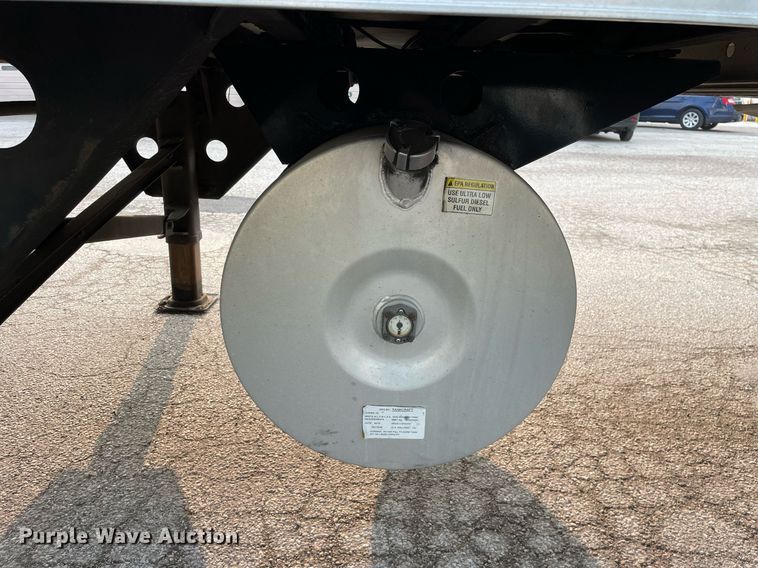 image for item LJ9775 2017 Utility VS2RA  refrigerated van trailer