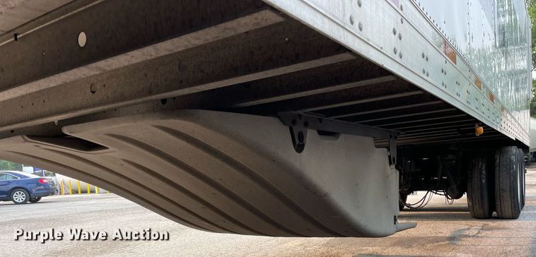 image for item LJ9775 2017 Utility VS2RA  refrigerated van trailer