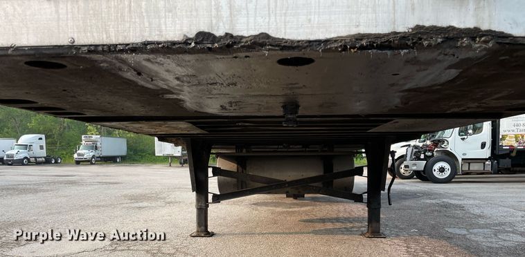 image for item LJ9775 2017 Utility VS2RA  refrigerated van trailer