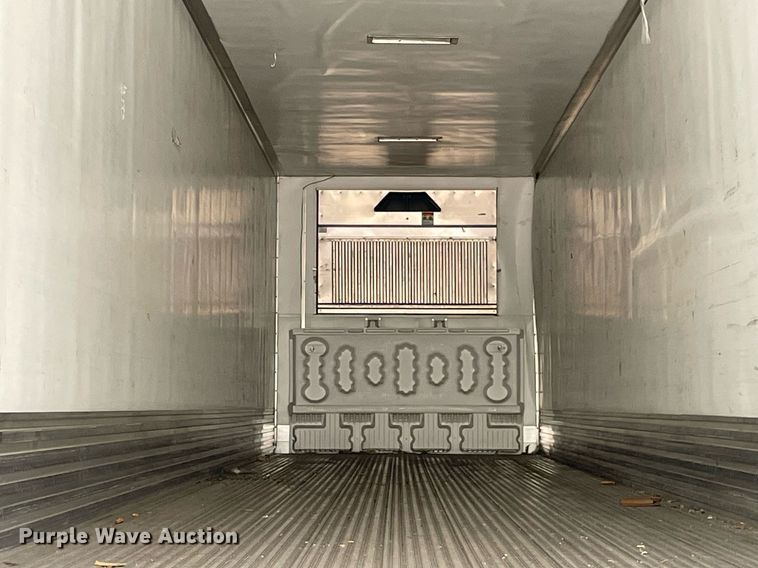 image for item LJ9775 2017 Utility VS2RA  refrigerated van trailer