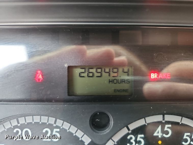 image for item LL9280 2016 Freightliner Cascadia  semi truck