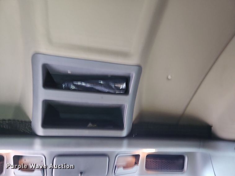 image for item LL9280 2016 Freightliner Cascadia  semi truck