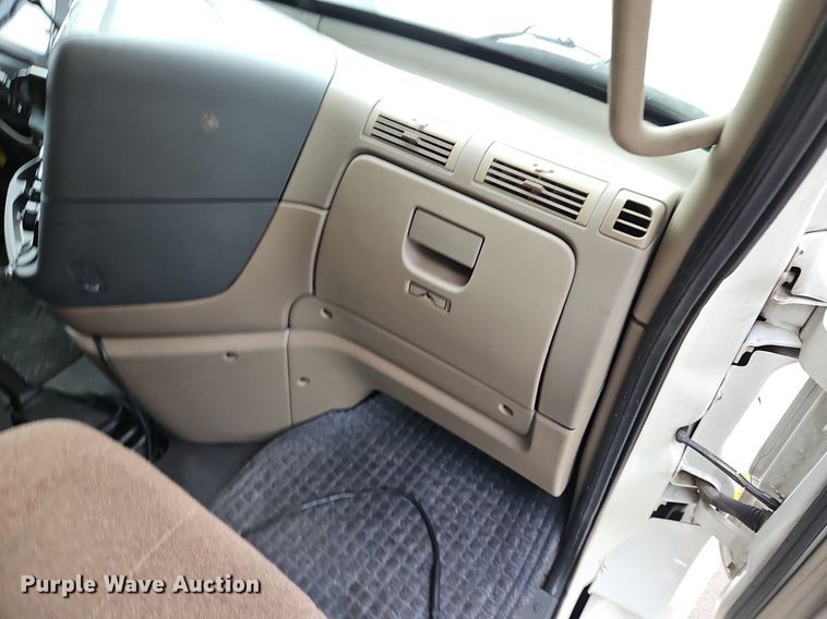 image for item LL9280 2016 Freightliner Cascadia  semi truck