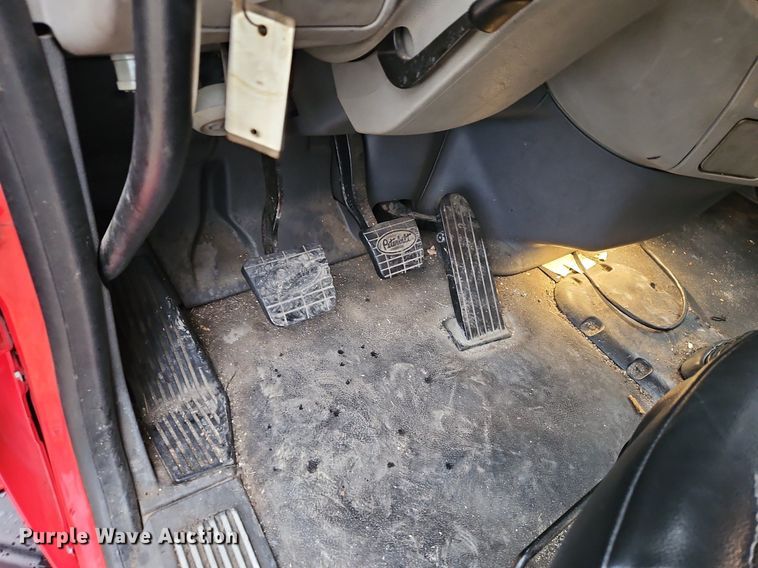 image for item LM9090 2016 Peterbilt 579  semi truck